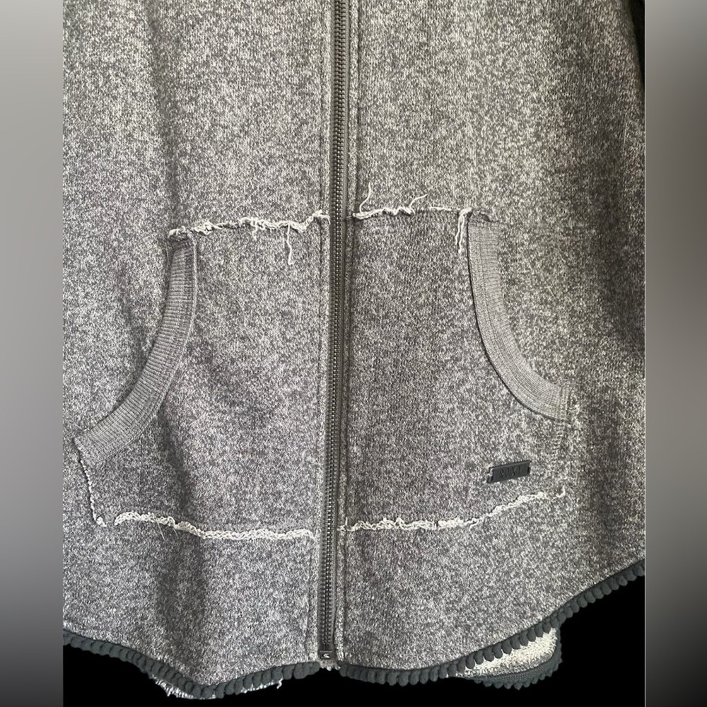 NWOT- Roxy Gray Women's Oversized Hooded Full Zip 3/4 Sleeve Sweatshirt.